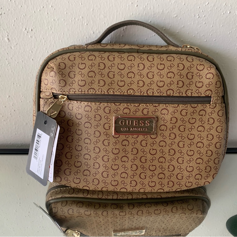 NWT GUESS tech organizer